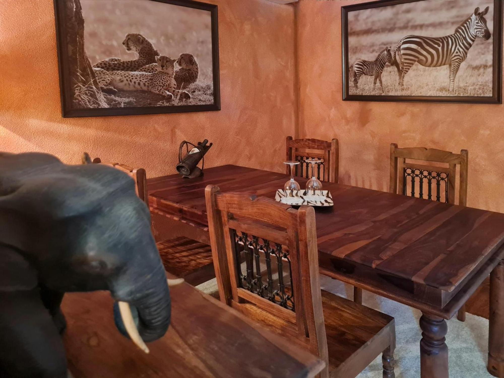 بورش Villa Paraiso - Naturism Optional Adults Only الغرفة الصورة